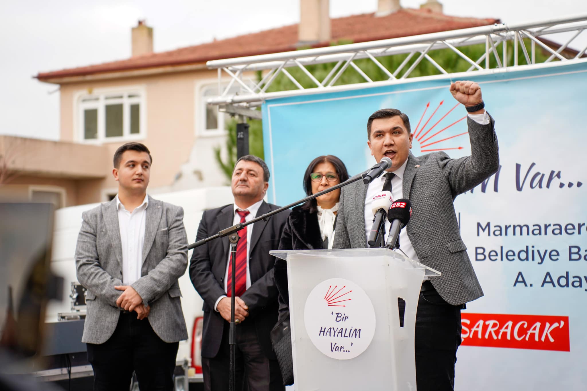 BEDRİ MERT ÖZTÜRK’TEN MİTİNG GİBİ ADAYLIK AÇIKLAMASI