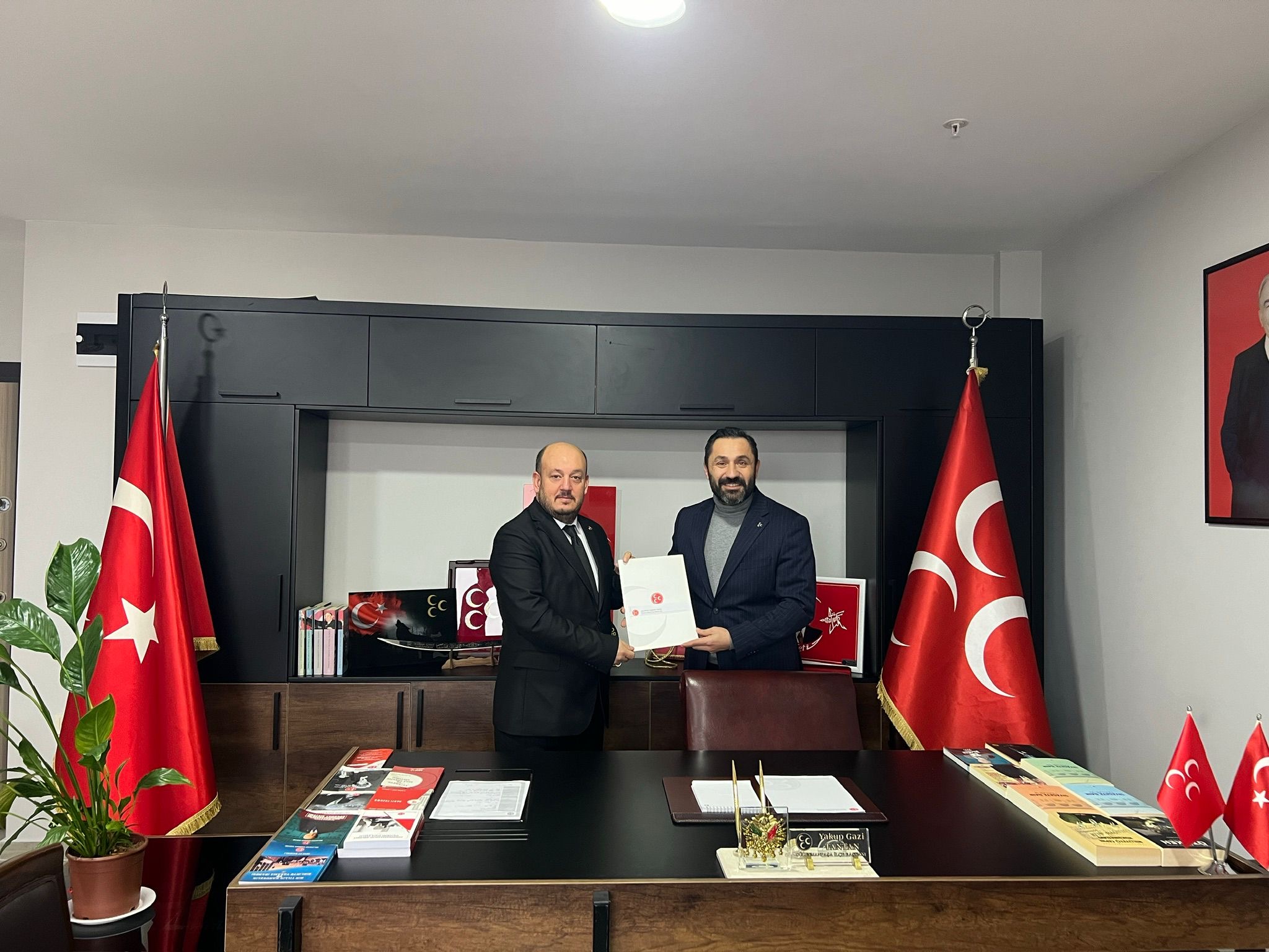 SEVİLEN İSİM MHP’DEN ADAY ADAYI OLDU