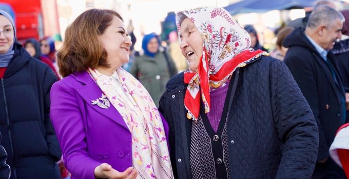 ERGENE CUMHURİYET MAHALLESİ’NDE HALK PAZARI KURULDU