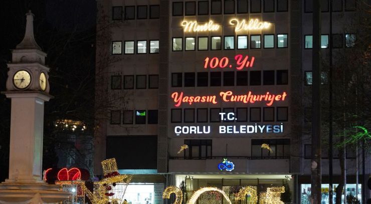 Çorlu, Yeni Yılı Işıltıyla Karşılıyor