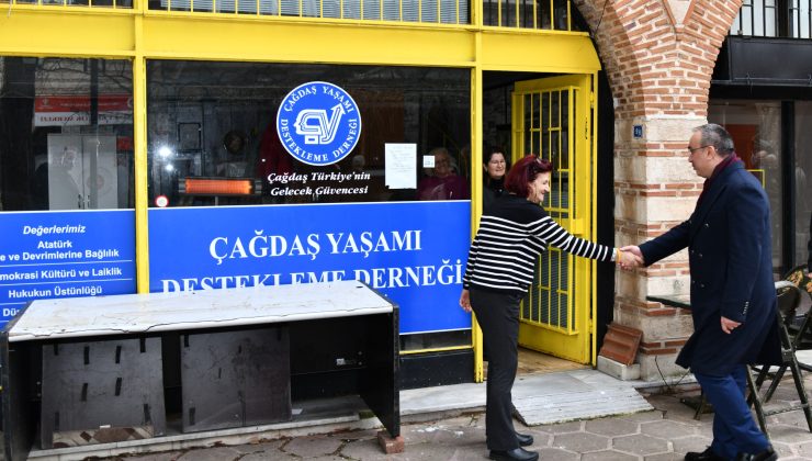 Vali Soytürk ve eşi Nurdan Soytürk Hanımefendi Çağdaş Yaşamı Destekleme Derneği Tekirdağ Şubesi’ni Ziyaret Etti