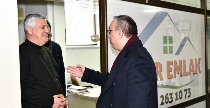 Vali Soytürk ve eşi Nurdan Soytürk Hanımefendi Esnaf Ziyaretinde Bulundu 